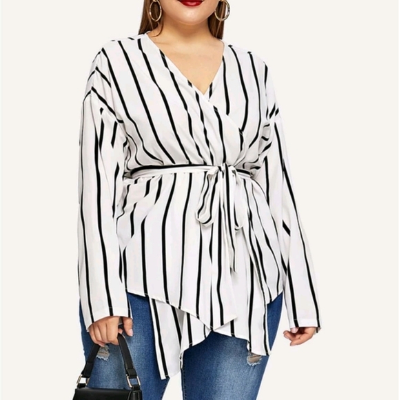 SHEIN Tops - White and black long sleeve blouse